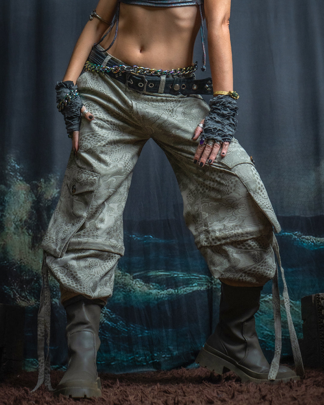 Pants Woman / Baggy Pockets TR Stretchy - Cream DRAGONS